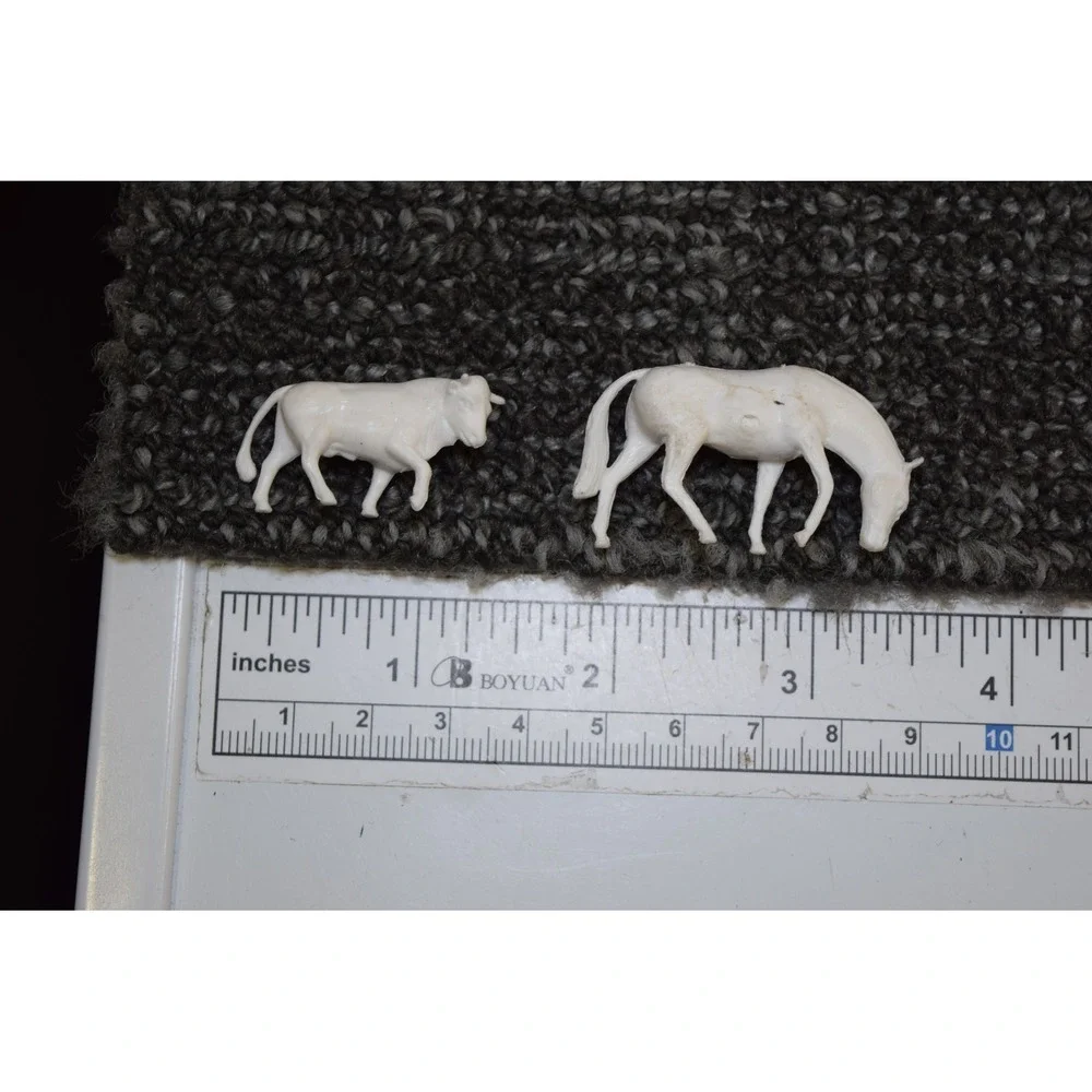 Vintage Matchbox Bull Cow Cattle & Horse FIGURES ONLY for Transport Truck Hauler